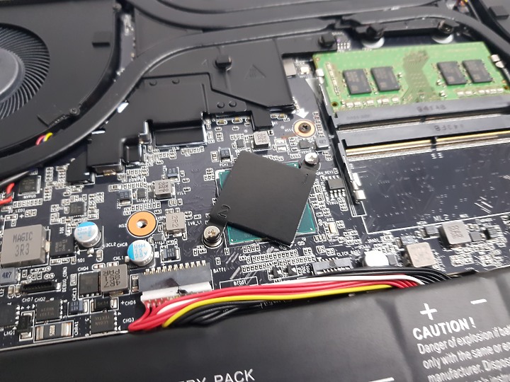 【小宅開箱】【評測】技嘉 GIGABYTE AERO 15S SA 改良後再次出席， 獨我稱霸