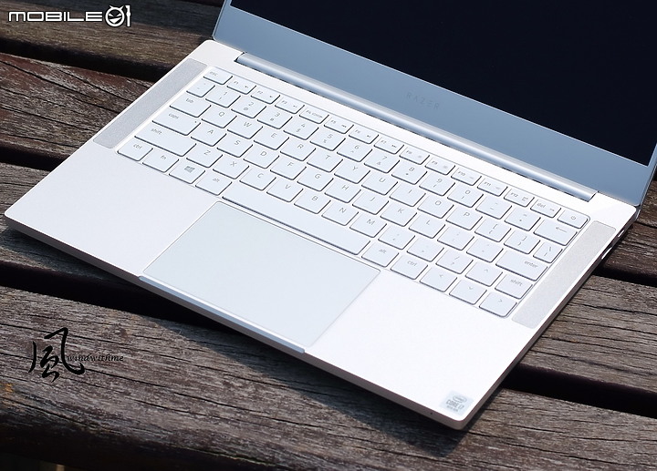 點我看大圖 Razer Blade Stealth 13 Mercury搭載Intel 10nm i7-1065G7效能解析