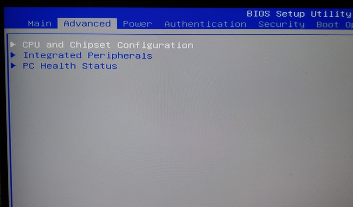 重灌win10 但bios卻始終抓不到usb