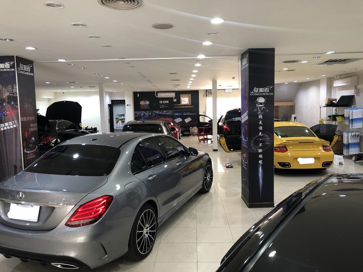 [開箱]45歲的生日禮物- 16' W205 外匯C300 AMG 入手一年後的開箱與心得分享