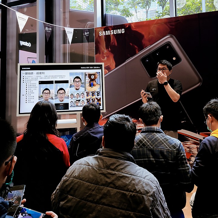 Galaxy S20 星體驗【一鍵拍錄★有照有錄★景深濾鏡★多視角  一按下全都給】