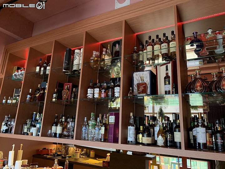 點我看大圖 【分享】品味典範,隱身在內湖的義大利夢幻磁磚店-漢樺磁磚