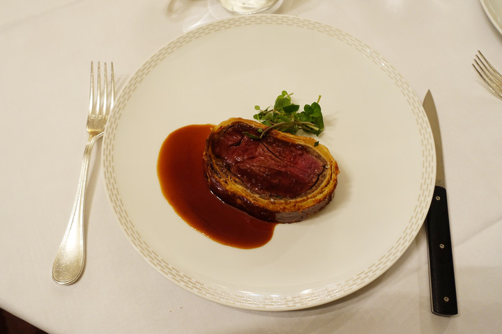 【外星貓遊地球】婦女節一定要表示對女性的尊重！