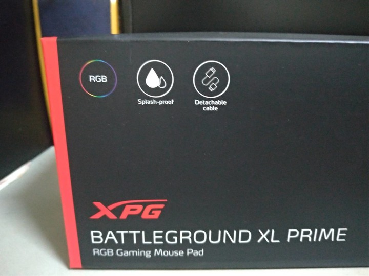 XPG 召喚師鍵盤開箱(銀軸)+送的贈品XPG超大滑鼠墊。