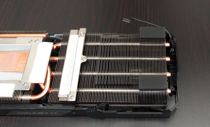 A卡中階生力軍 Gigabyte RX5600XT Gaming OC 開箱