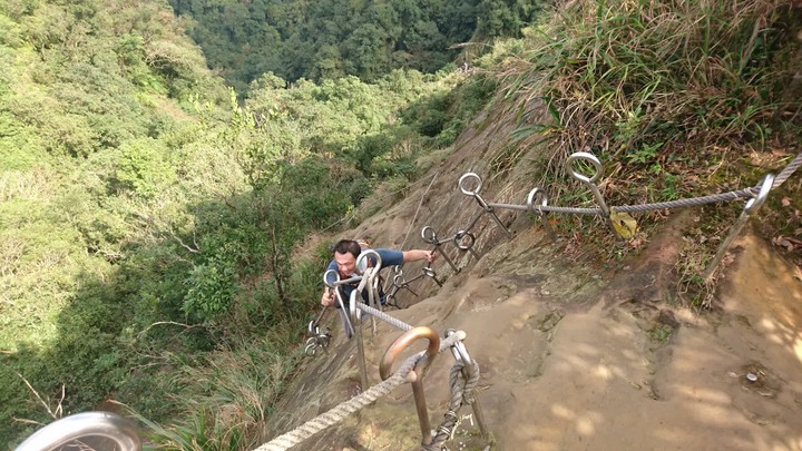[樂山童盟] [新北平溪] 孝子山登山步道(孝子山-慈母峰-普陀山)~這山~真陡啊!