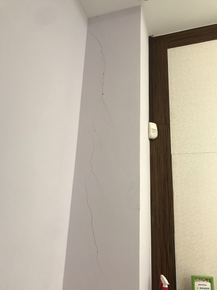 樑柱裂縫