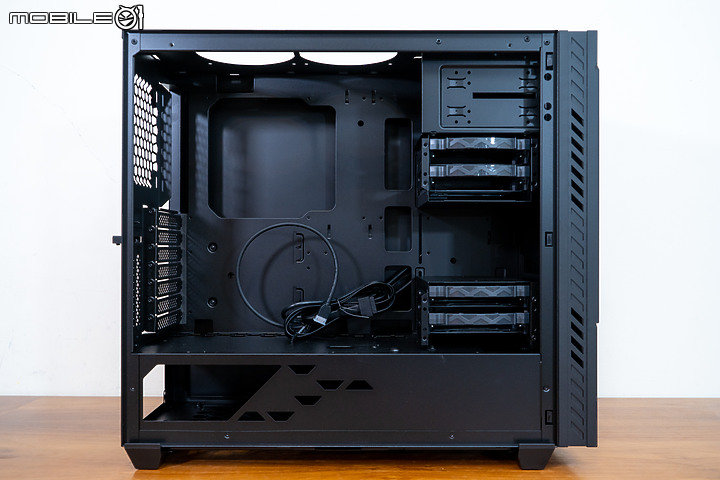 大容量的福音、低調奢華首選 InWin C200