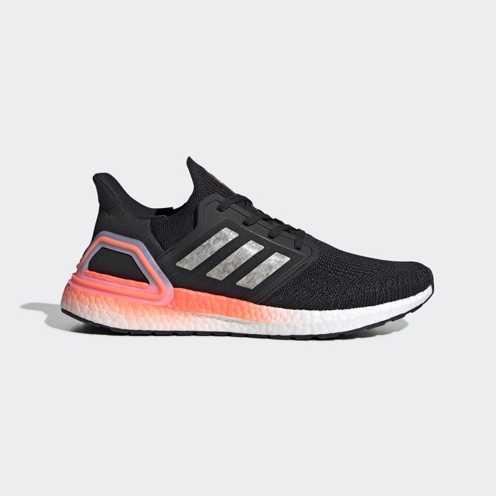 adidas推出Faster Than系列跑鞋 第一雙LIGHTSTRIKE中底跑鞋終於問世