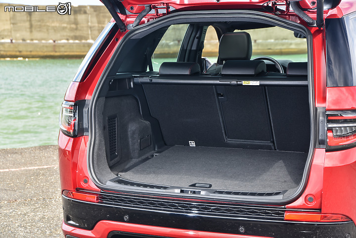 Land Rover 小改款 Discovery Sport P250 R-Dynamic SE 試駕 不只帥勁,內在更是全面升級!