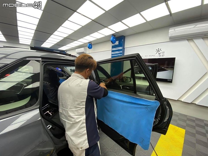 汽車隔熱紙選擇TOYOTA RAV4 FSK冰鑽 KT38+SOLARGARD舒熱佳 LX25隔熱紙,台中潭子善美德開箱