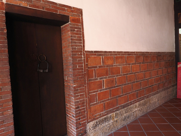 新北市 新莊 廟街 — 慈祐宮、武聖廟、廣福宮、文昌祠共四座古廟，在兩小時內逛到飽