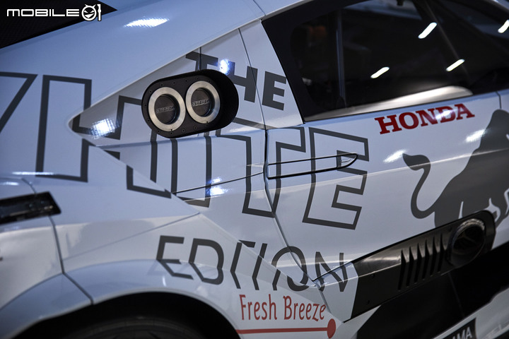 【SUPER GT Honda】Red Bull WHITE EDITION × TEAM MUGEN NSX