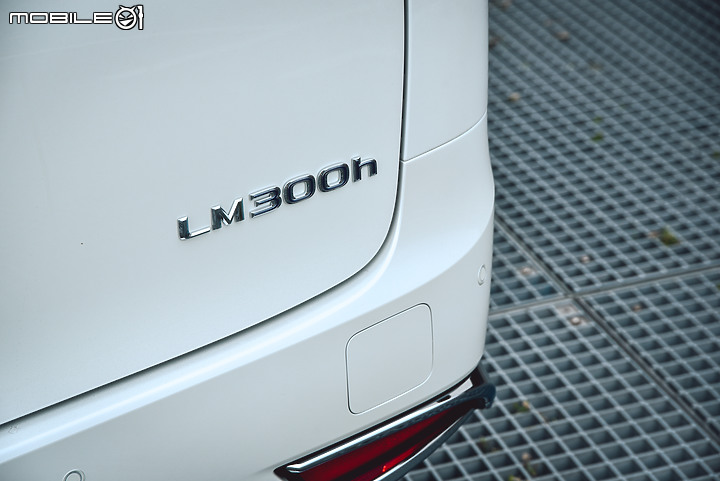 Lexus LM 4座/7座試駕 霸氣總裁座駕就該如此！