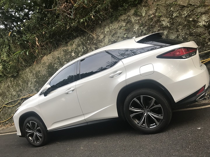 2020 4.5代 RX 300頂級版 (這輩子沒想過的開箱)(為何不選雙B及VOLVO)