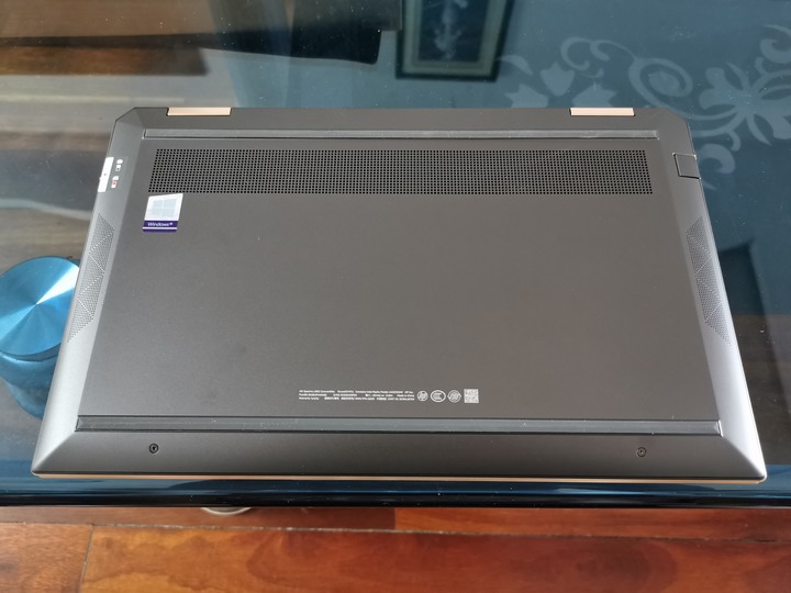 點我看大圖 HP Spectre X360 13 黑金色 簡單分享