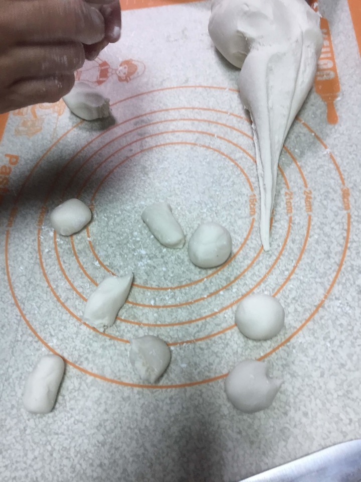 休假不能出門 在家手做湯圓