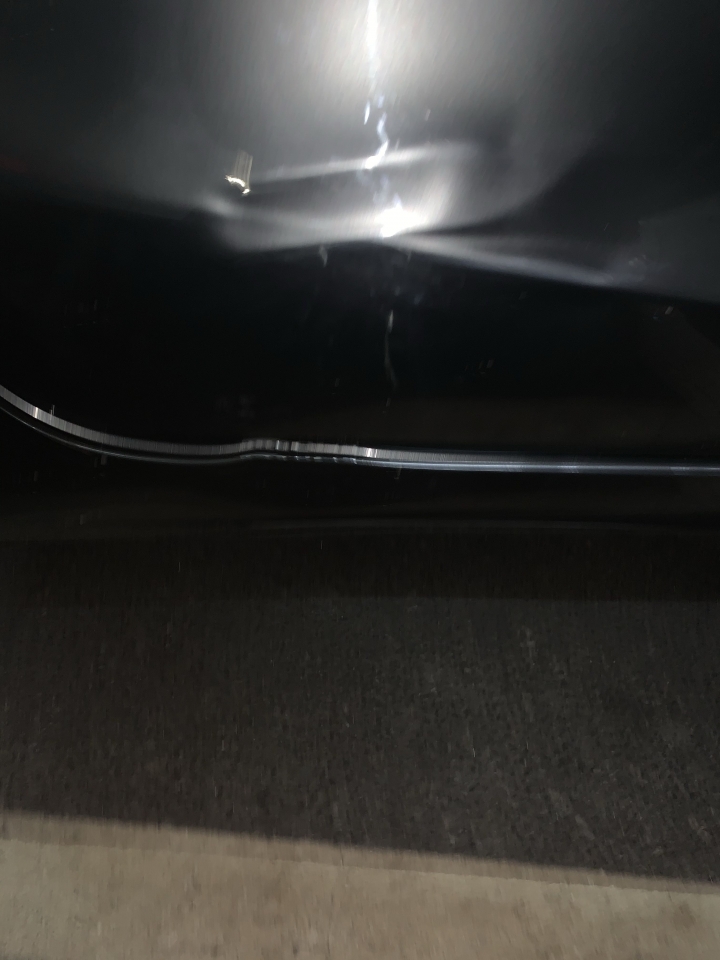 車門被我撞凹