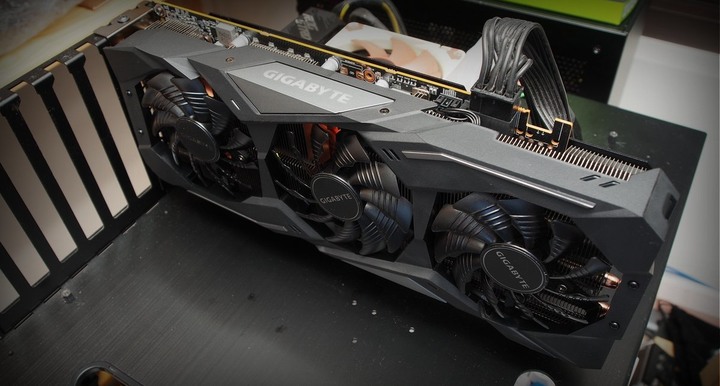 A卡中階生力軍 Gigabyte RX5600XT Gaming OC 開箱