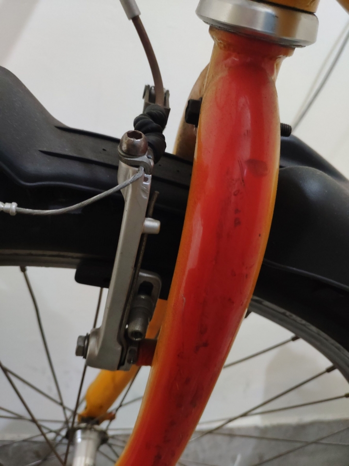 煞車皮滿靠近內框請問怎麼解決呢