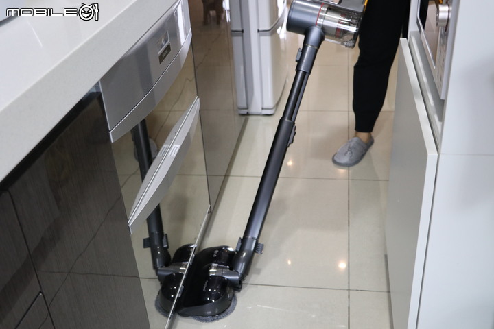 [開箱] LG A9+ 濕拖無線吸塵器搭配掃地機器人 吸塵清潔包你滿意