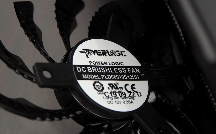 A卡中階生力軍 Gigabyte RX5600XT Gaming OC 開箱