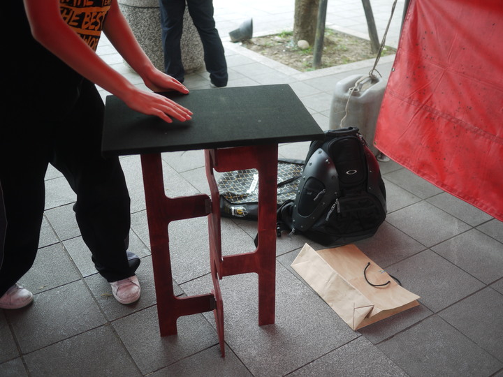未知名桌子