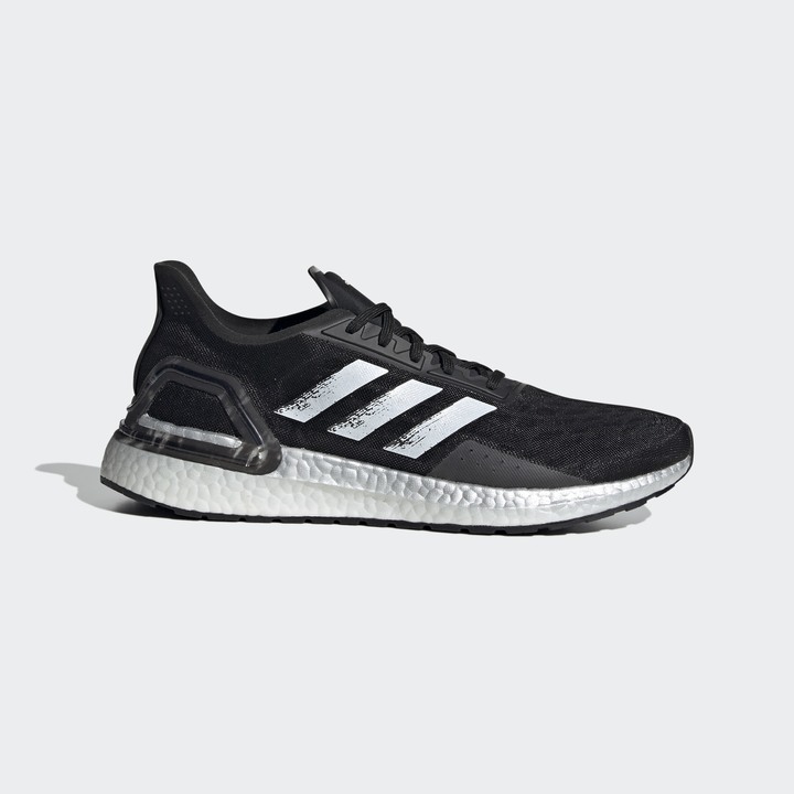 adidas推出Faster Than系列跑鞋 第一雙LIGHTSTRIKE中底跑鞋終於問世