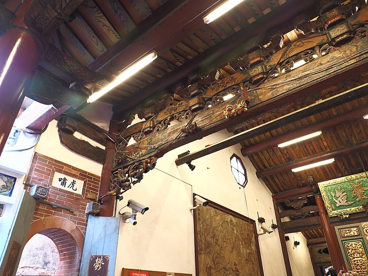 臺南市 北區 開基天后宮 — 擁有在臺灣年代最早「船仔媽」與最早石雕蟠龍柱的歷史悠久小廟