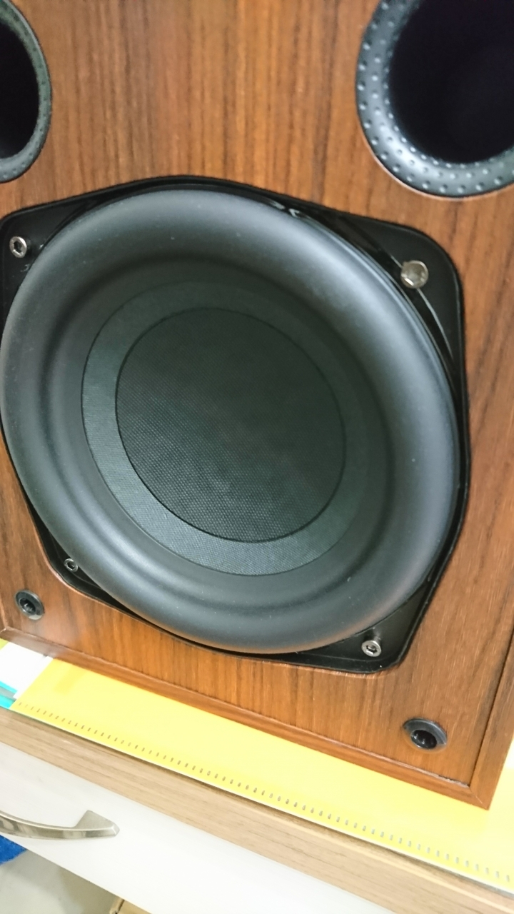 淘寶的歐尼路OATLON 3音路喇叭仿AE音箱 外加高音喇叭比較聆聽感
