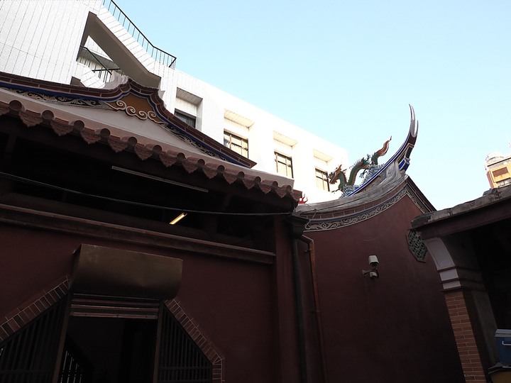 臺南市 北區 開基天后宮 — 擁有在臺灣年代最早「船仔媽」與最早石雕蟠龍柱的歷史悠久小廟