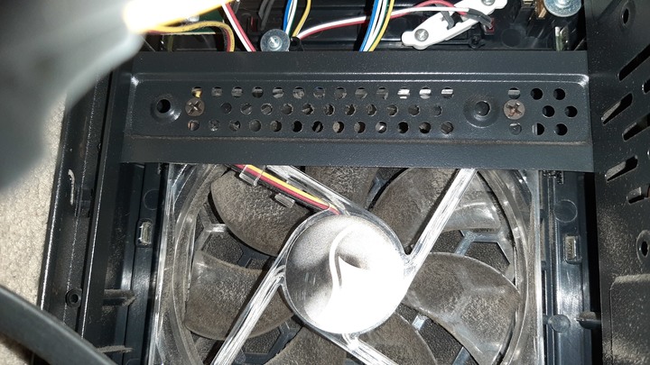 (組裝電腦分享)幫家人組一台剪輯用的電腦