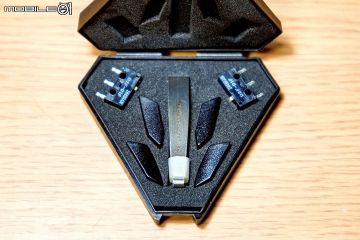 開箱:三模羅馬匕首 ROG Pugio II