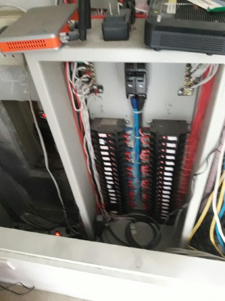 中央電腦控制電燈線路改傳統開關