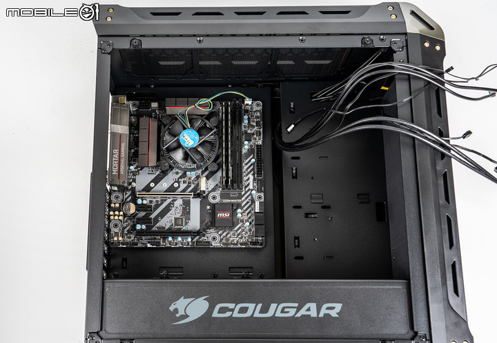 【COUGAR 美洲獅】PANZER-G 鋼化玻璃機箱-簡單非專業開箱