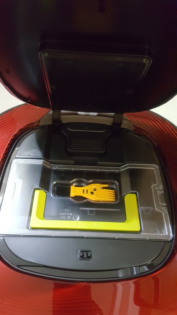 【開箱】LG CordZero™濕拖清潔機器人VR6685TWARV開箱