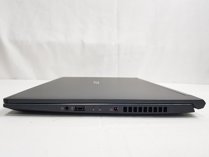 【小宅開箱】acer Aspire 7 A715-74G 披著假皮的猛獸
