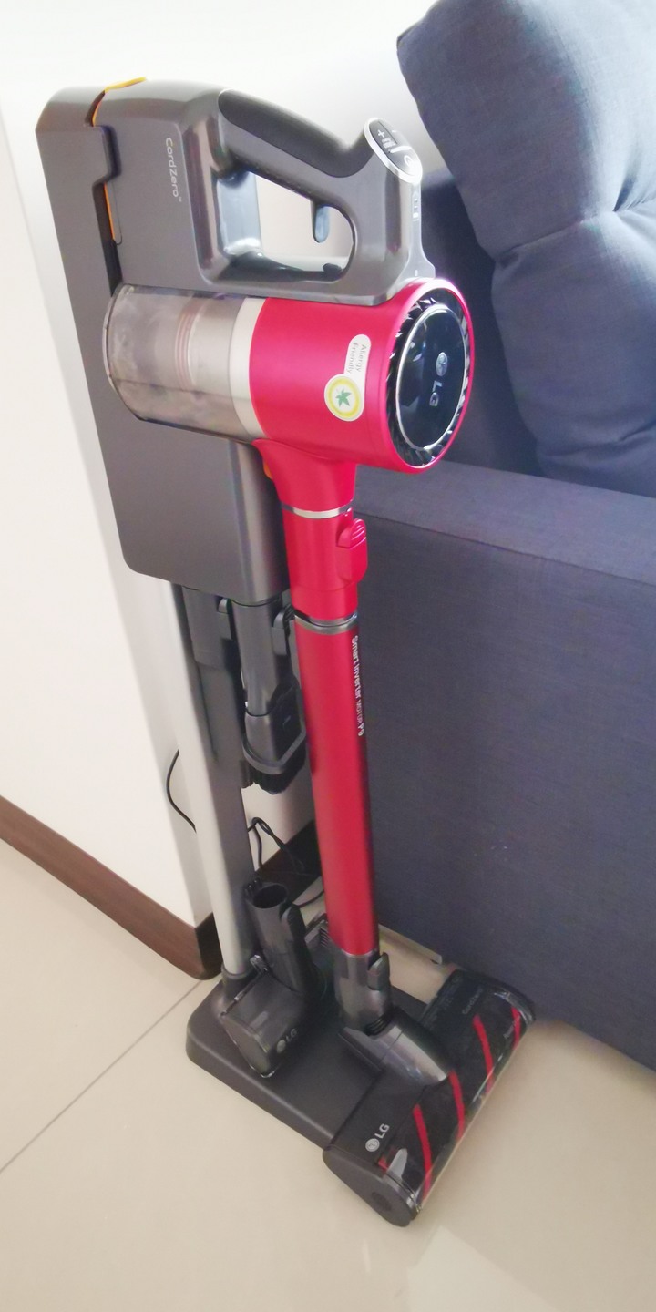 LG CordZero™ A9PBED2B 無線吸塵器不負責開箱