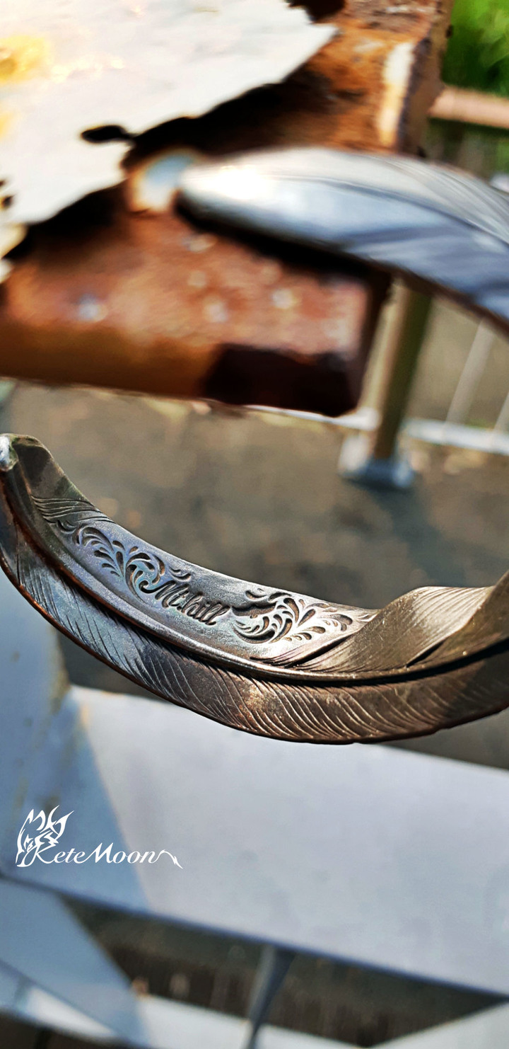 Mt. hill-羽毛窄版手環