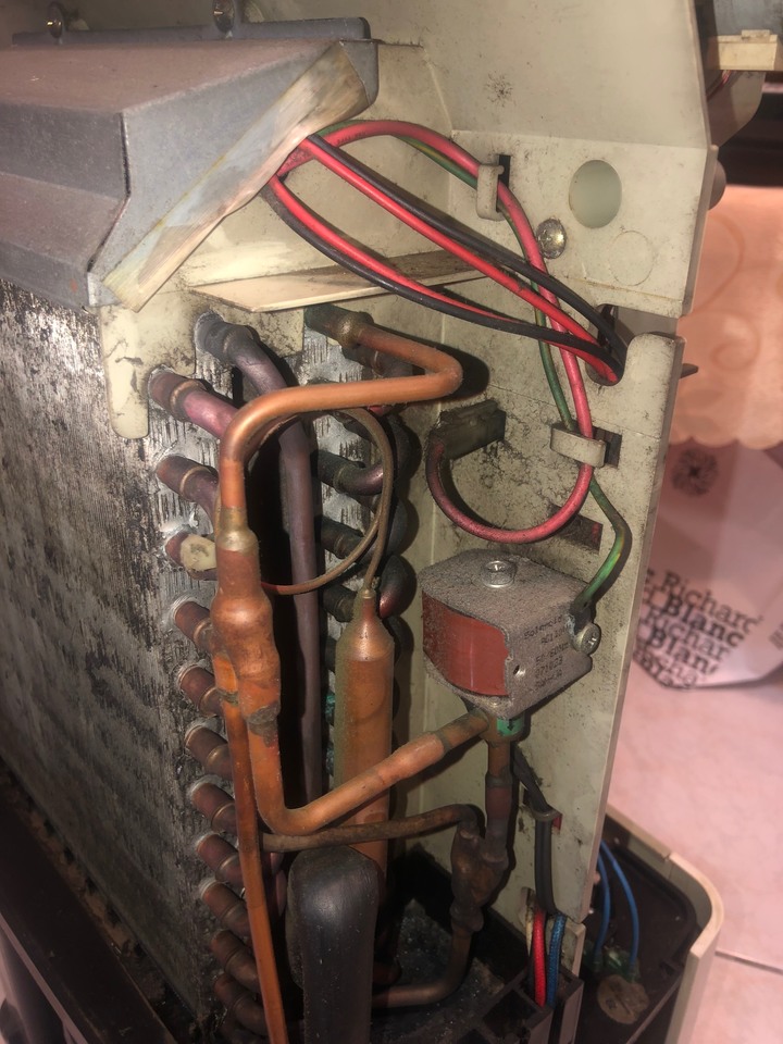 日立除濕機RD-200J DIY大保養(拆開分解組裝),更換微動開關
