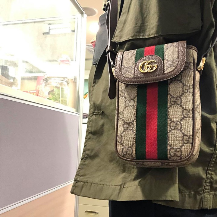 Gucci 手機包