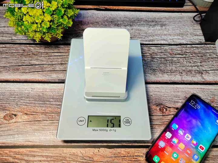 【 開箱 】小米 30W 無線充電器充電實測 – 無線充電是否能取代有線充電？