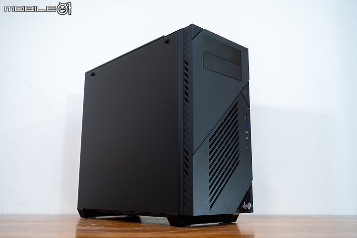 大容量的福音、低調奢華首選 InWin C200