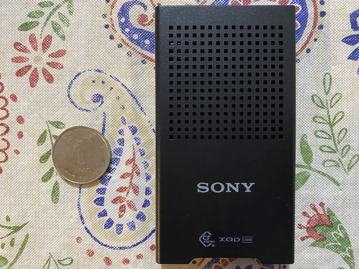 Nikon用家必用，CFexpress Card reader