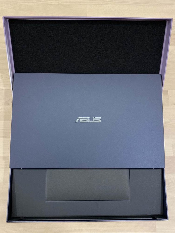 ASUS ExpertBook B9450 頂級商用筆電 開箱