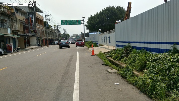 桃園市長 鄭文燦  出門攏坐車 誰人知影 阮的行路 像在玩命