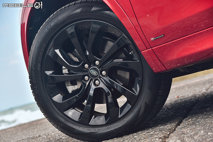 Land Rover 小改款 Discovery Sport P250 R-Dynamic SE 試駕 不只帥勁,內在更是全面升級!