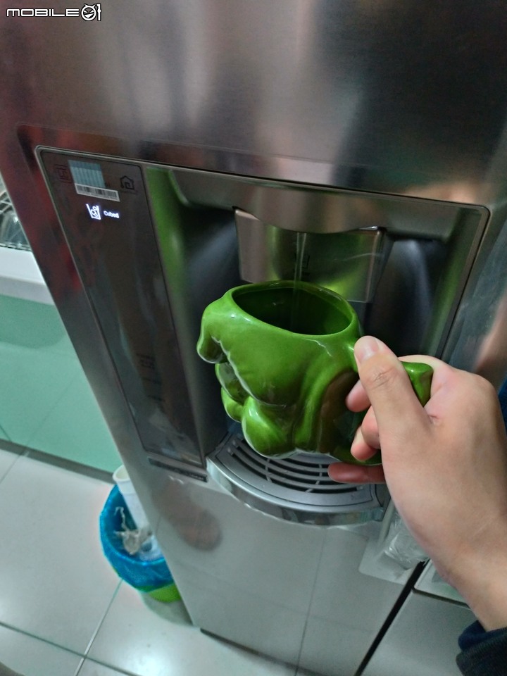 不專業開箱LG GR-QPL88SV