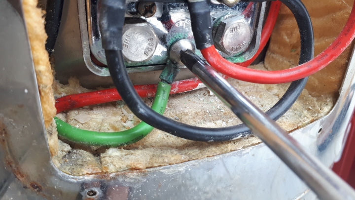 儲熱型電熱水器電熱棒DIY更換