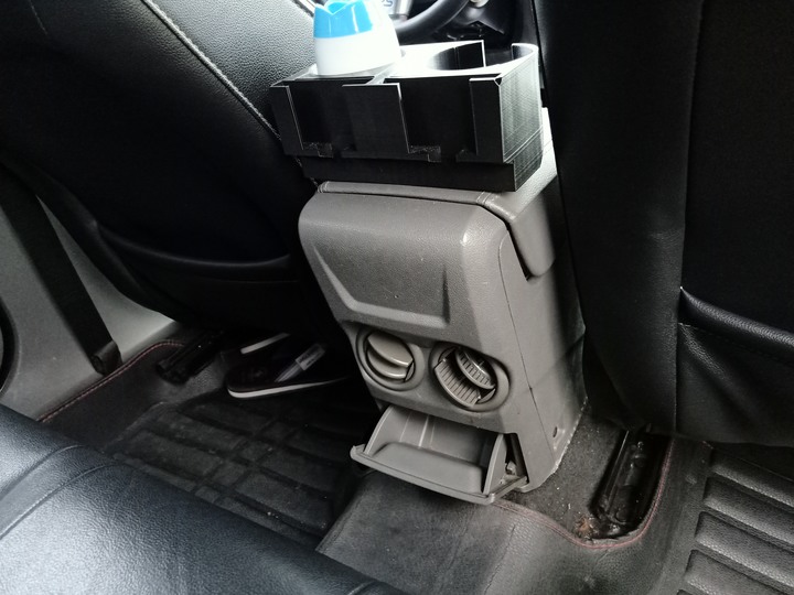 【經典開箱】Focus TDCi mk2.5 前車主/車主選配式樣(圖文太多，慎入)【汽車收藏迷報到】